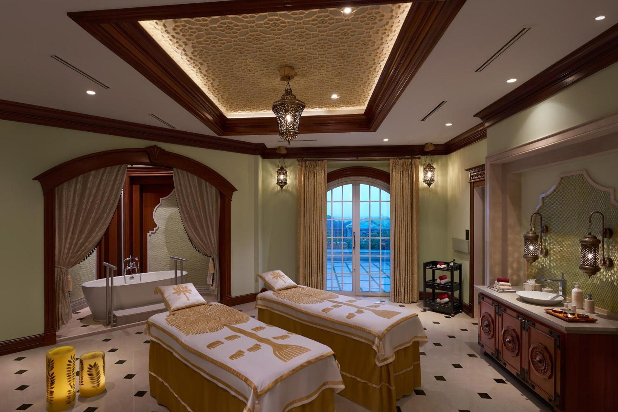 Отель Itc Grand Bharat, A Luxury Collection Retreat, Gurgaon, New Delhi Capital Region Экстерьер фото