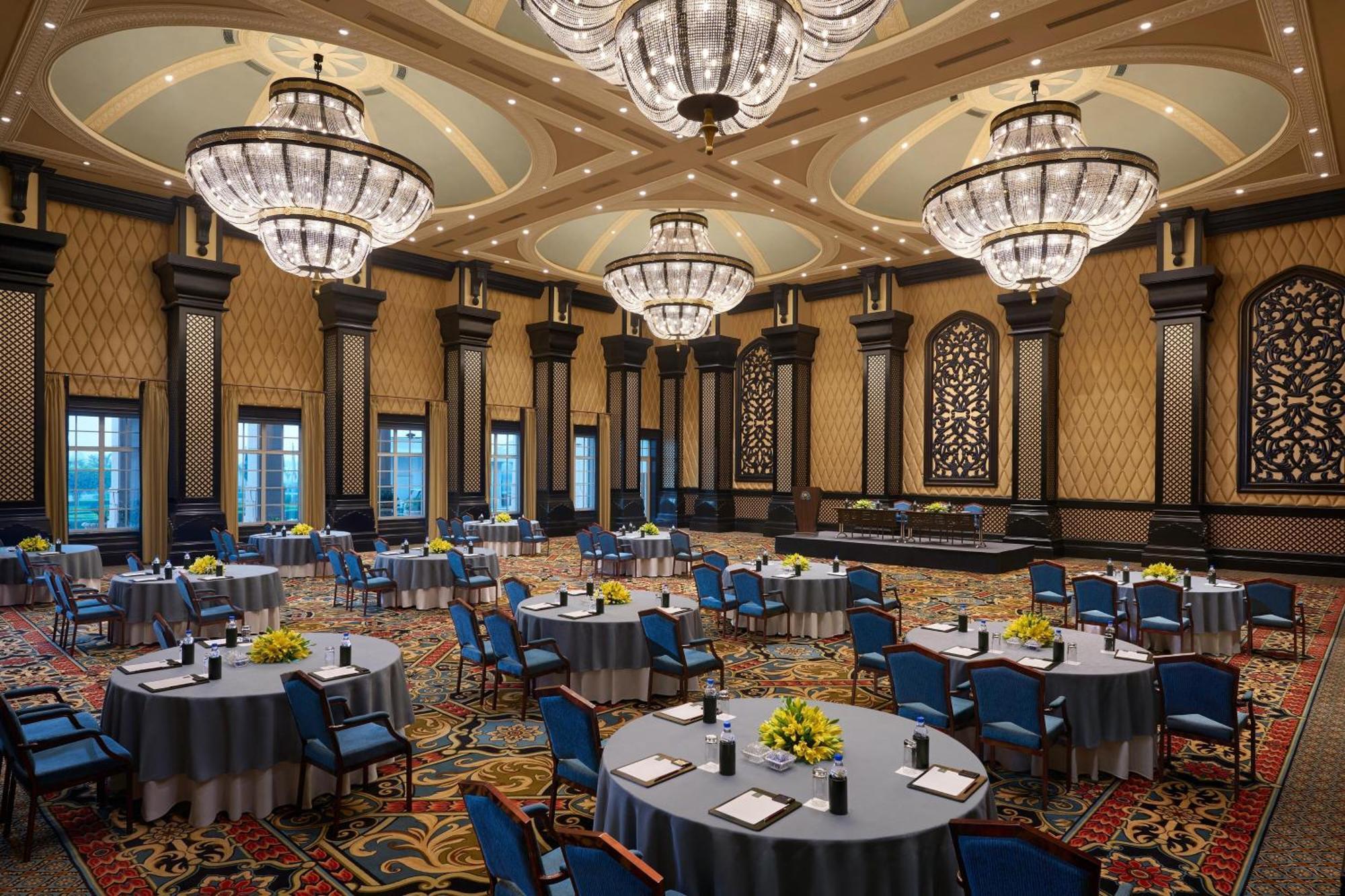 Отель Itc Grand Bharat, A Luxury Collection Retreat, Gurgaon, New Delhi Capital Region Экстерьер фото